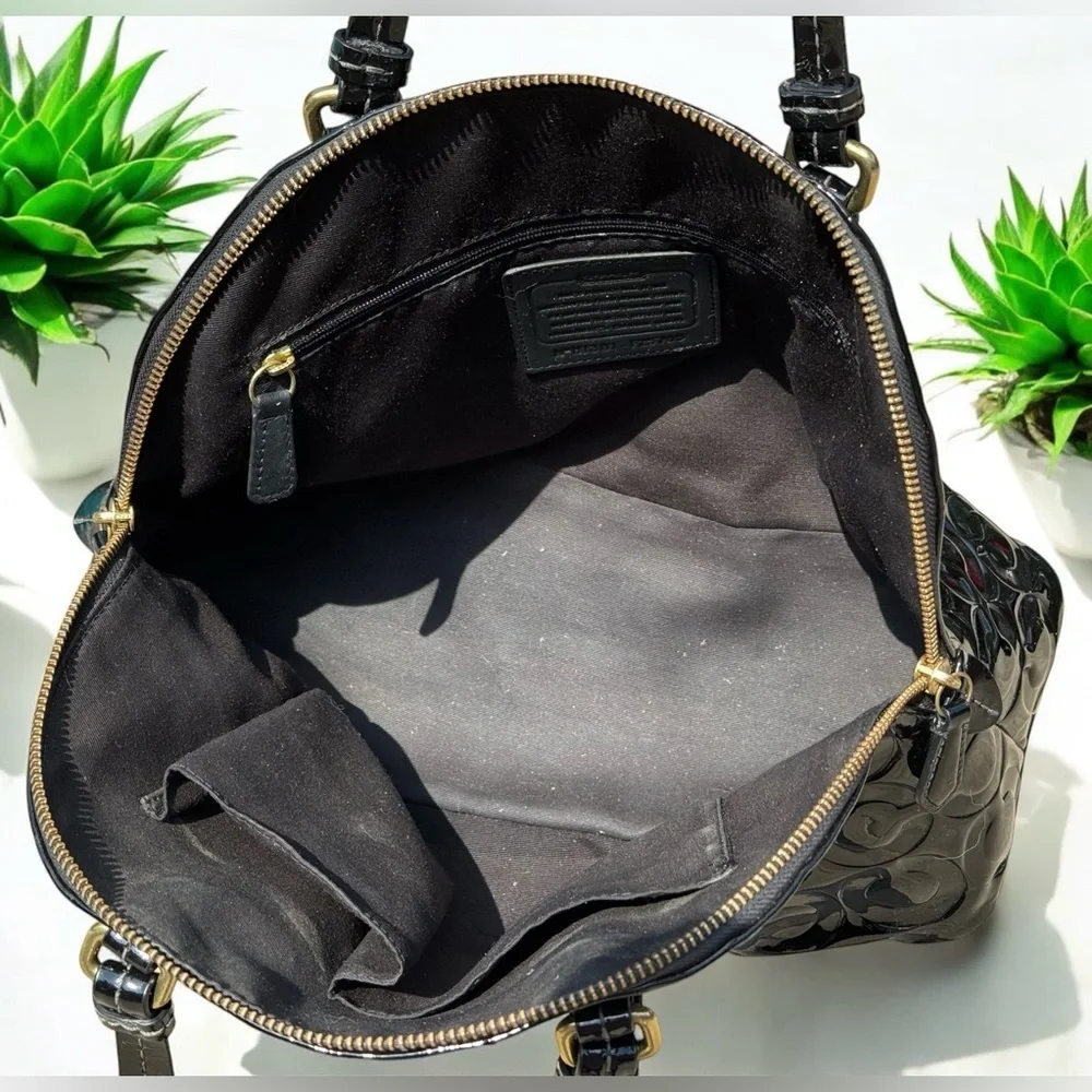 Coach Op Art Embossed Peyton Dome Patent Leather Satchel Tote F25705 EUC - Picture 9 of 13